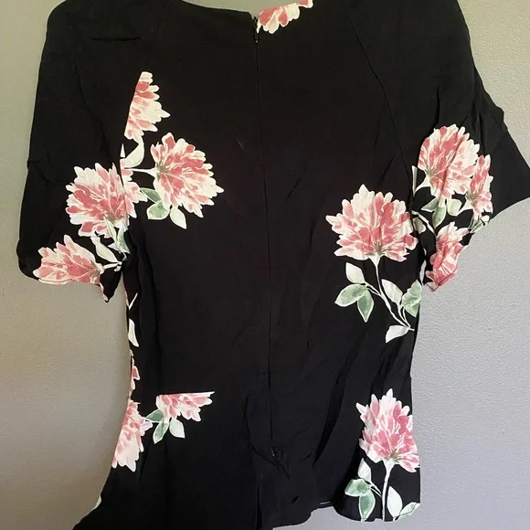 Dynamite Top - Picture 4 of 5